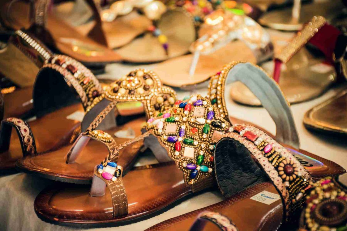 traditional-indian-footwear-ethnic-footwear-popular-indian-footwear