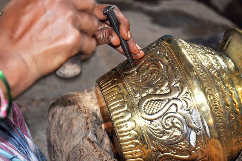 A Detailed Guide On How To Clean Brass Handicraft Items At Home? –  eCraftIndia